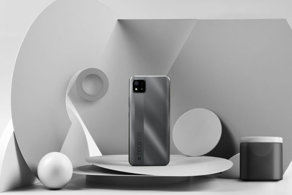 Realme C11: design na traseira.